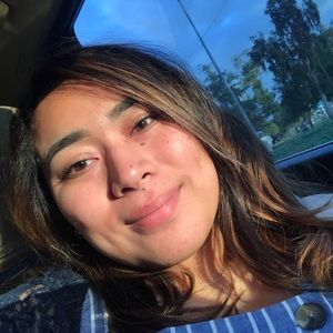 Meet your Posher, Yamile